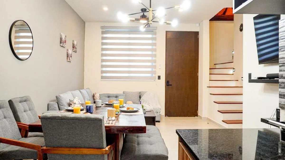 Beautiful House In Playa Del Carmen Villa