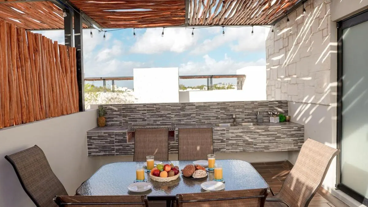 Beautiful House In Playa Del Carmen Villa